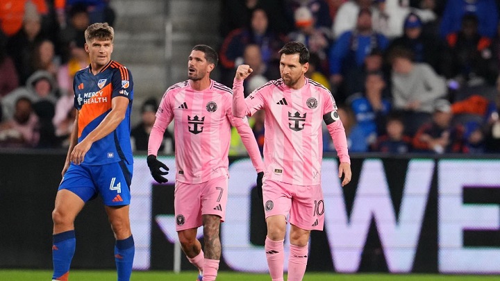 Povratak Lionela Messija na Camp Nou kao navijača